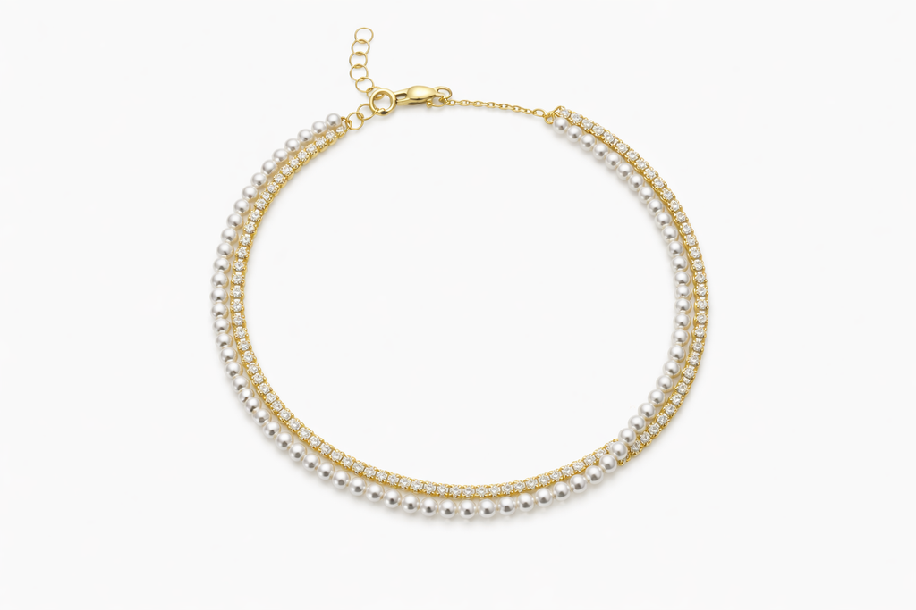 Pearls & Gold-Tone bracelet