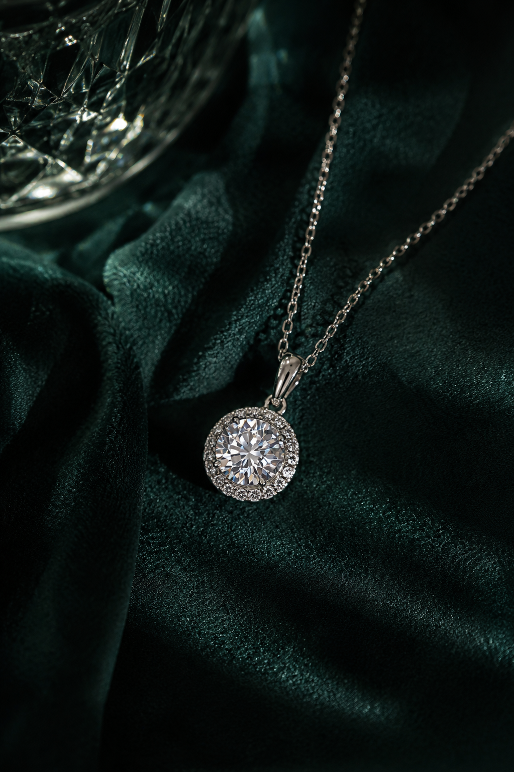 Lumière Necklace