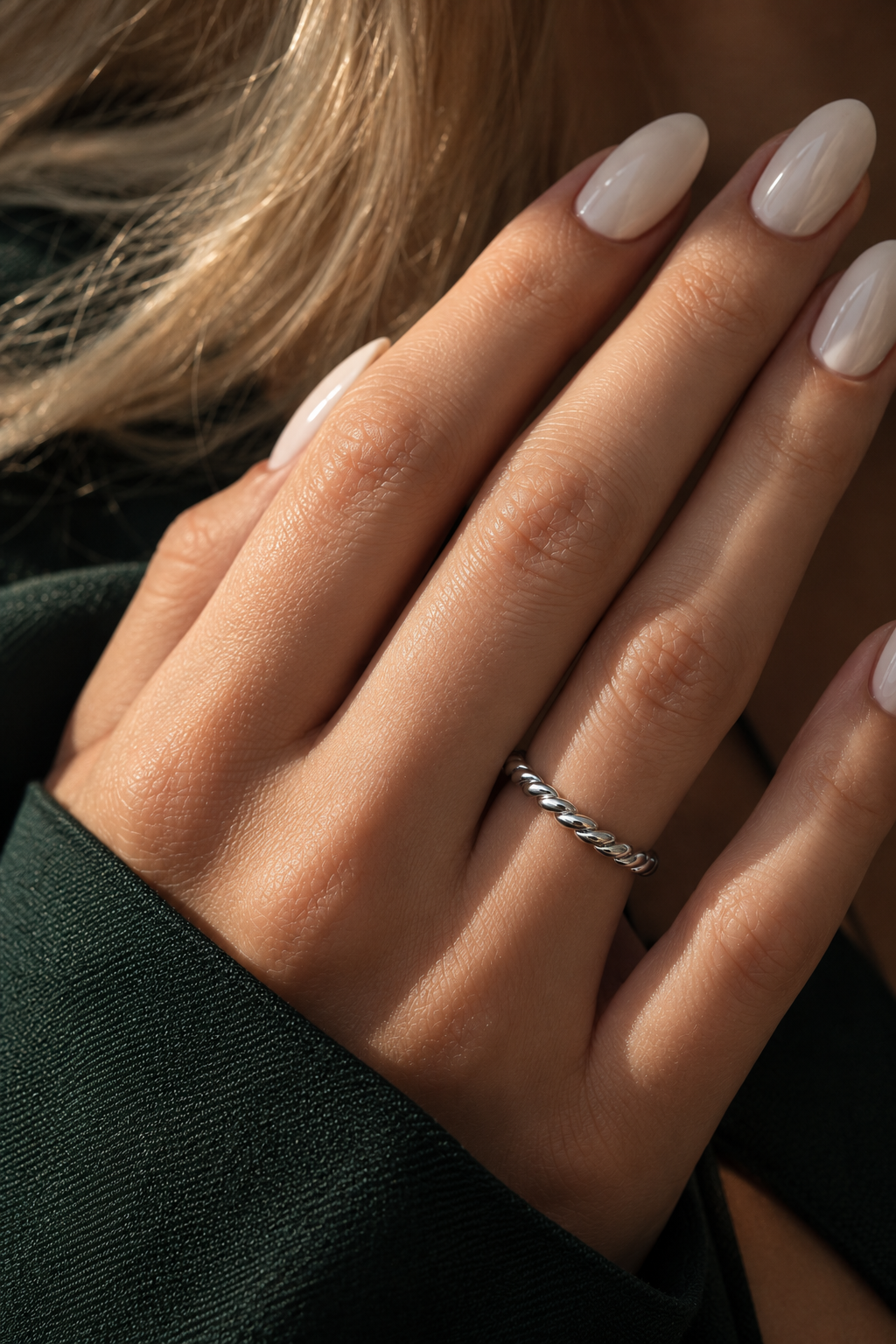 Fine Poise Ring