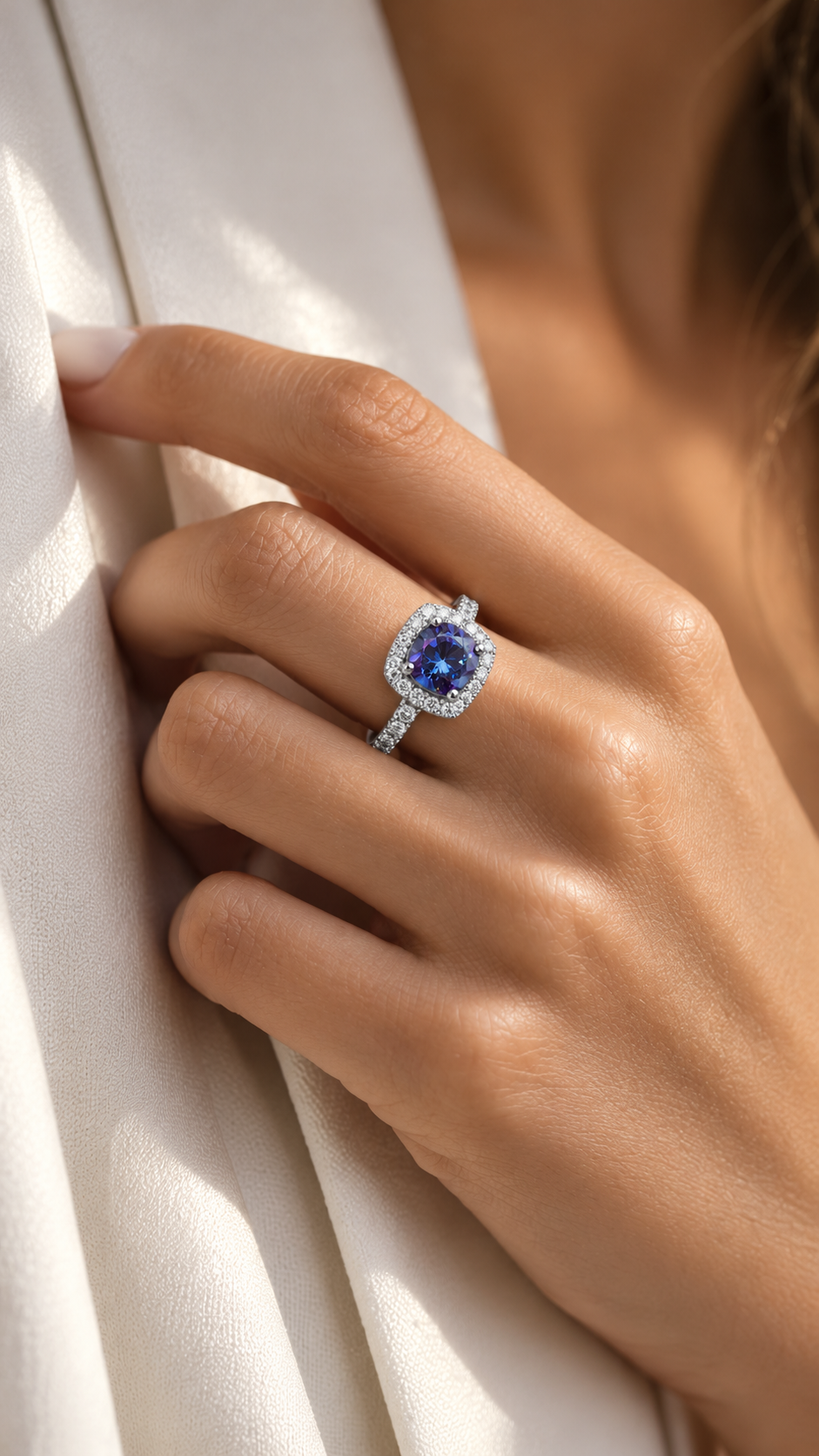 Lumière Blue Light Ring